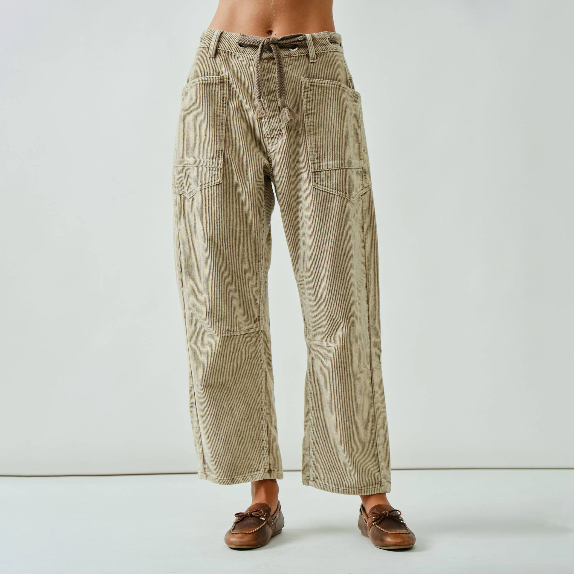 Charlie Barrel Corduroy Pants