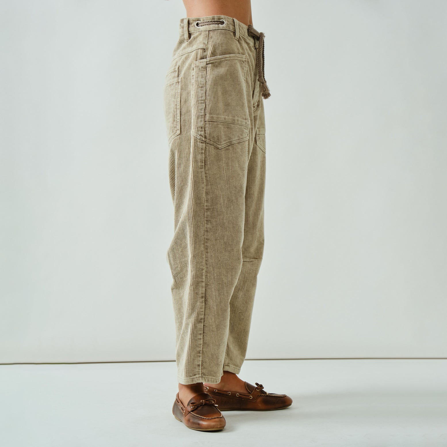 Charlie Barrel Corduroy Pants
