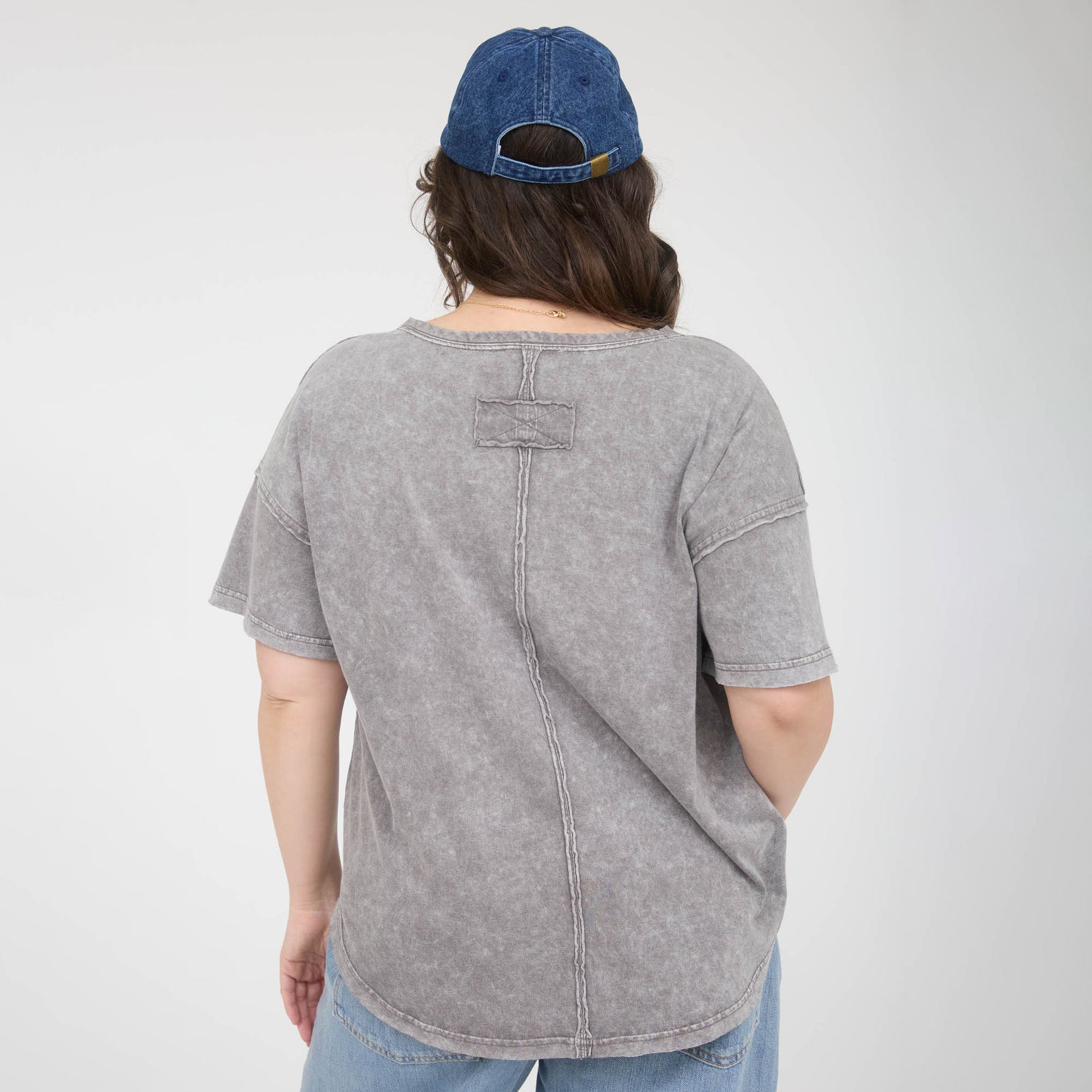 Clara Tee