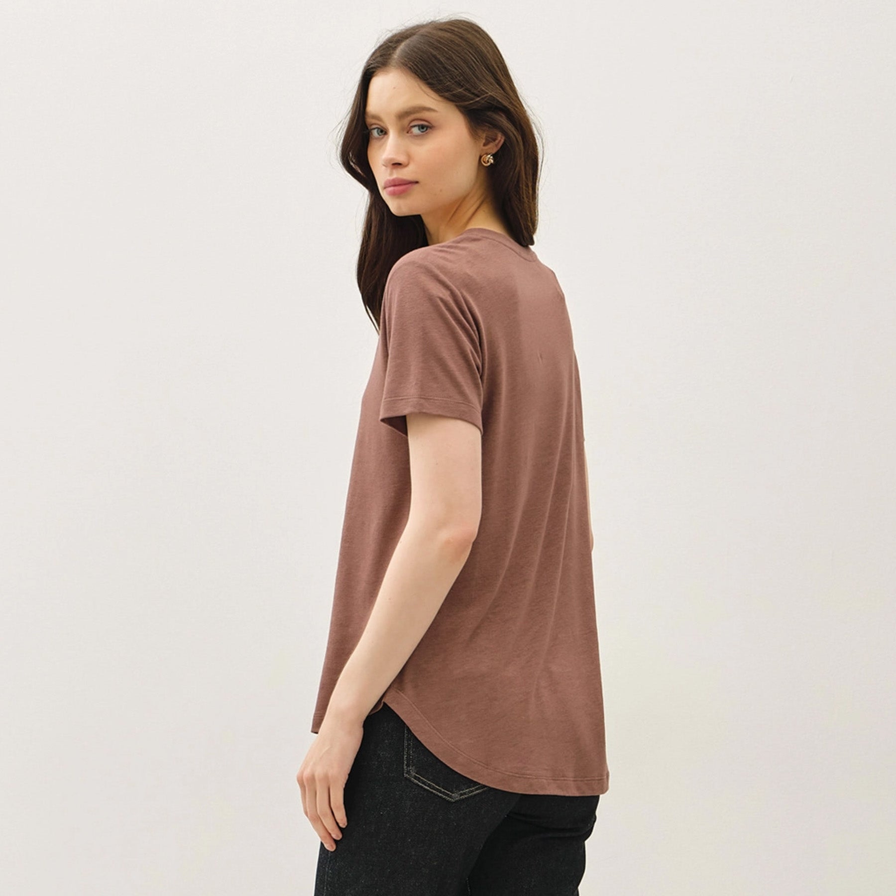Essential V-Neck Tee