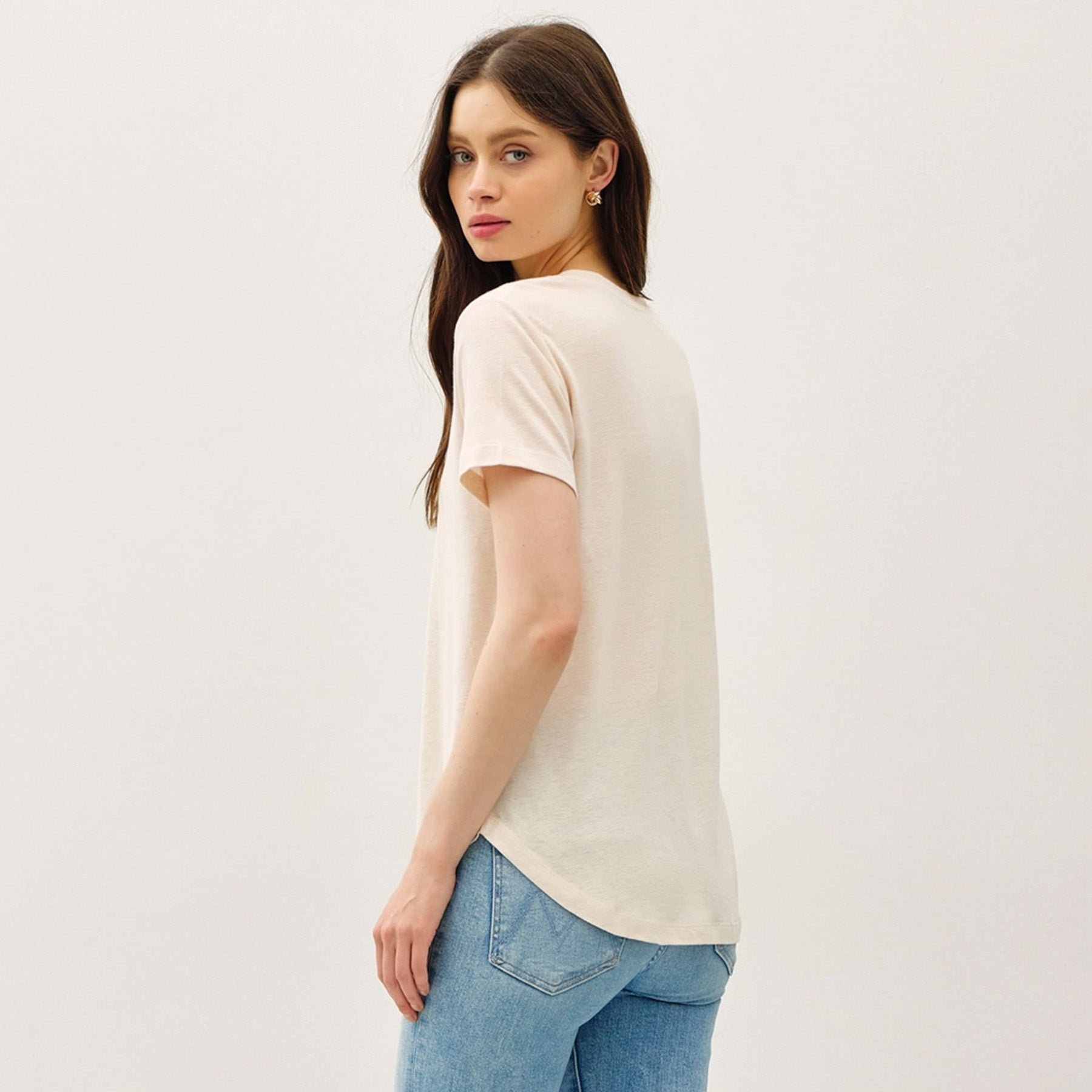 Essential V-Neck Tee