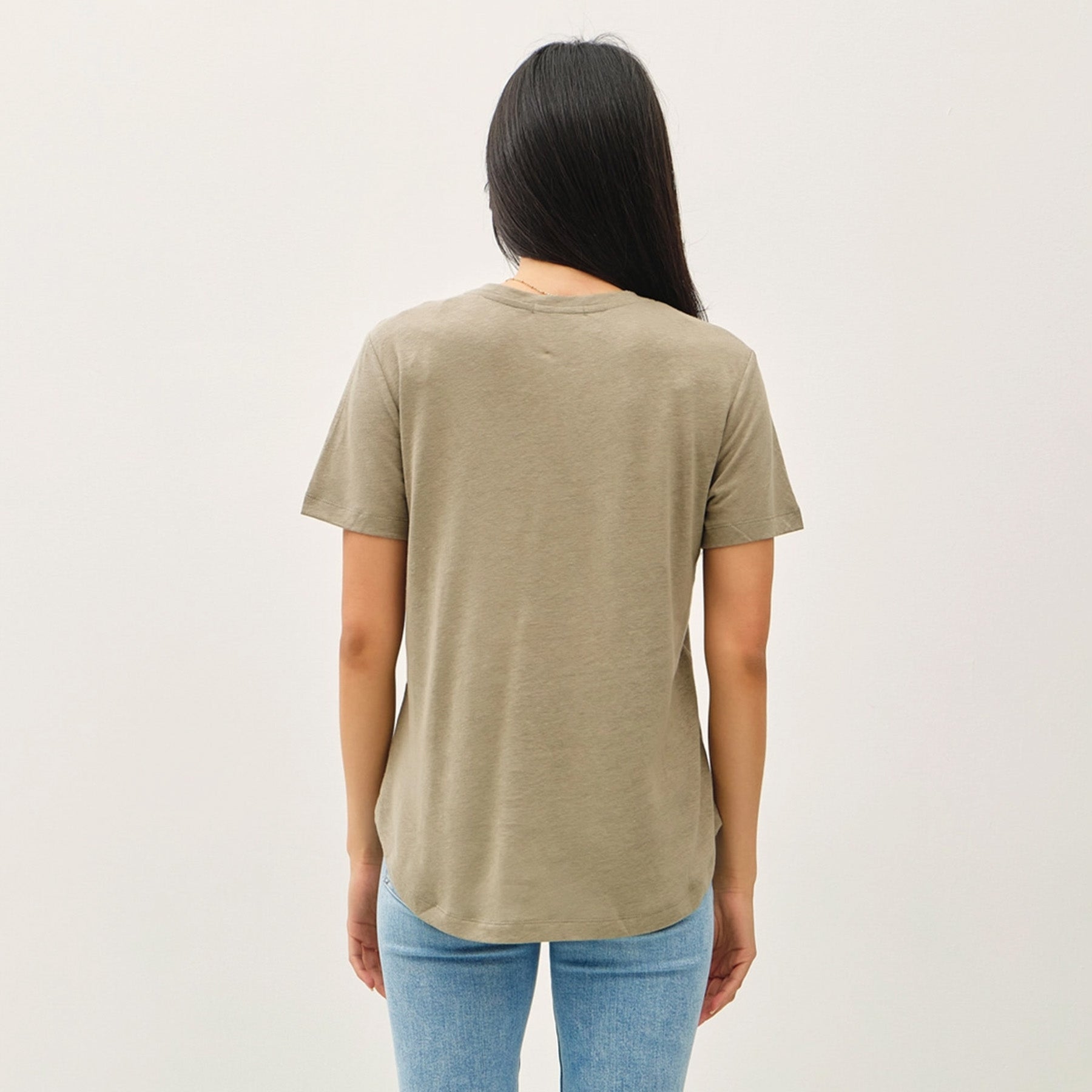 Essential V-Neck Tee