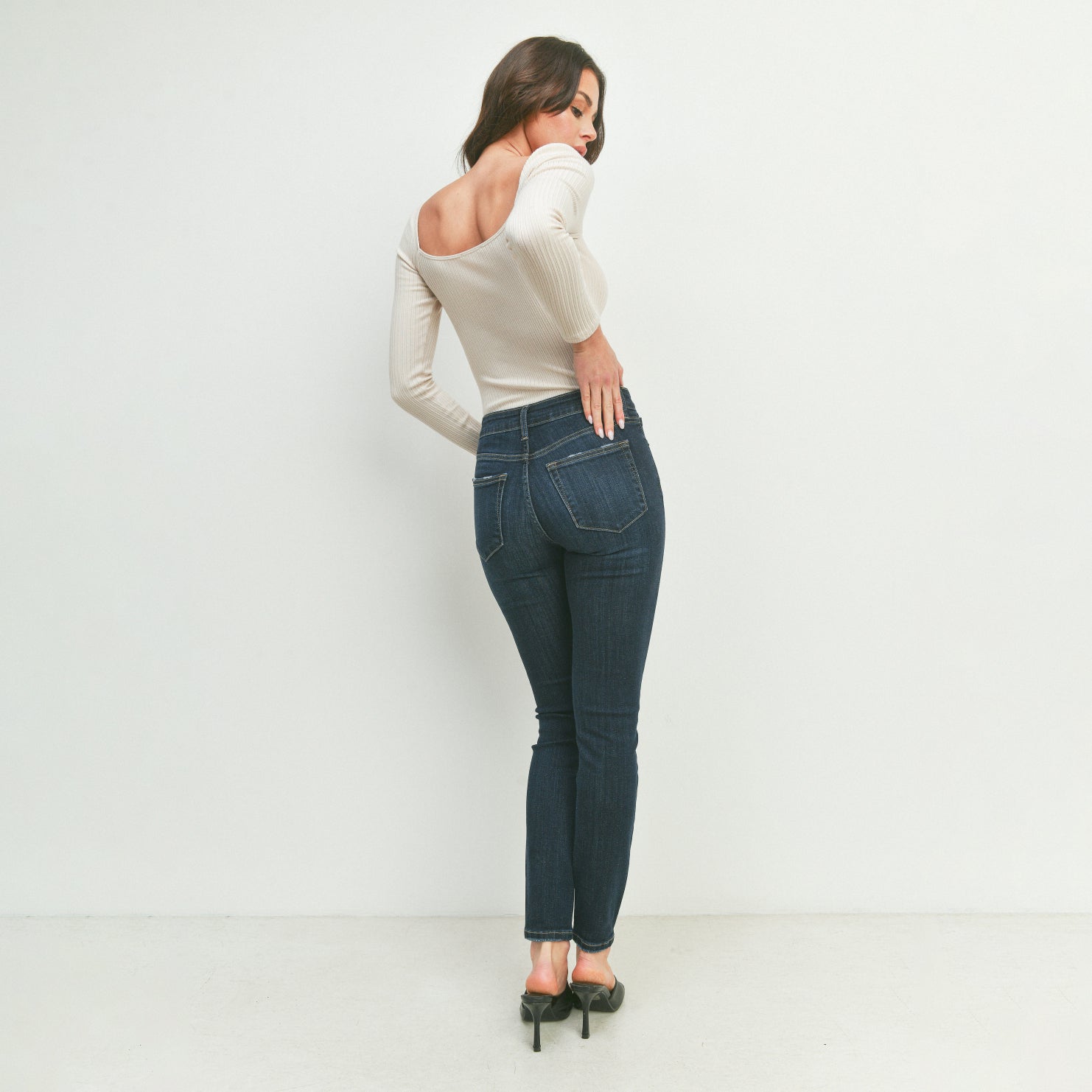 Vanessa Skinny Jean - Final Sale