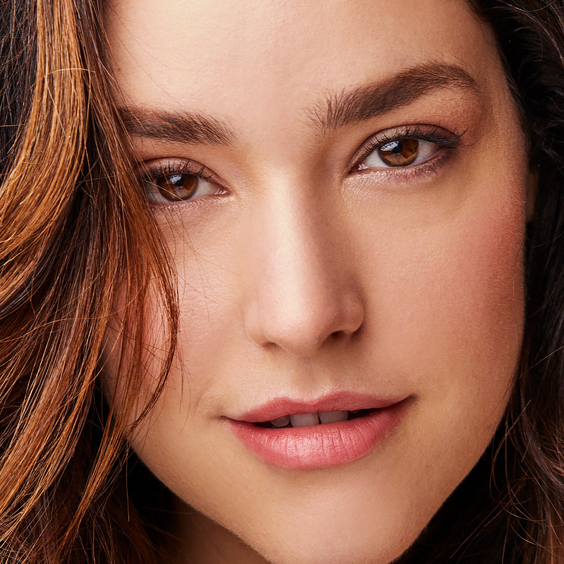 Lip Whip - Cora Gold