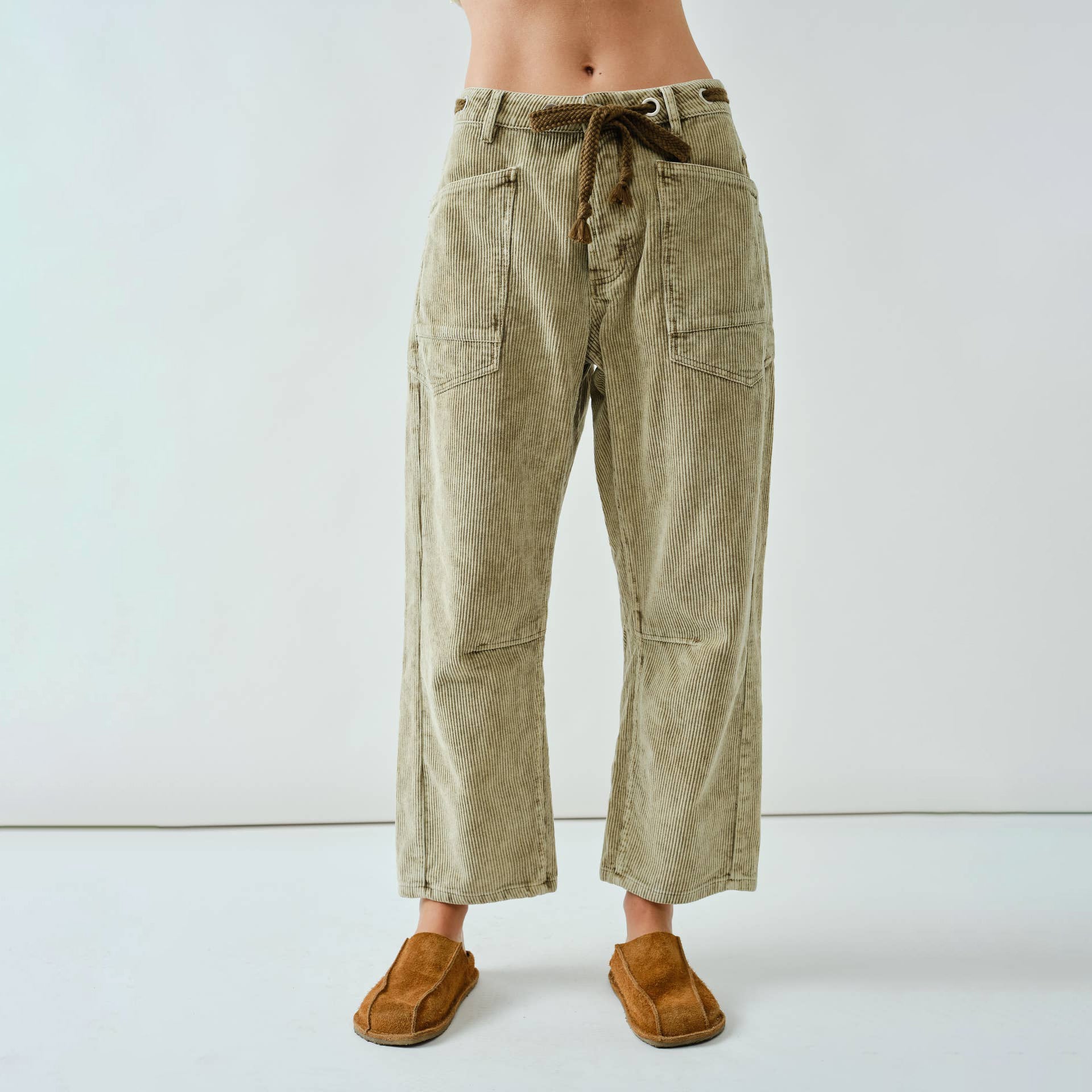 Charlie Barrel Corduroy Pants