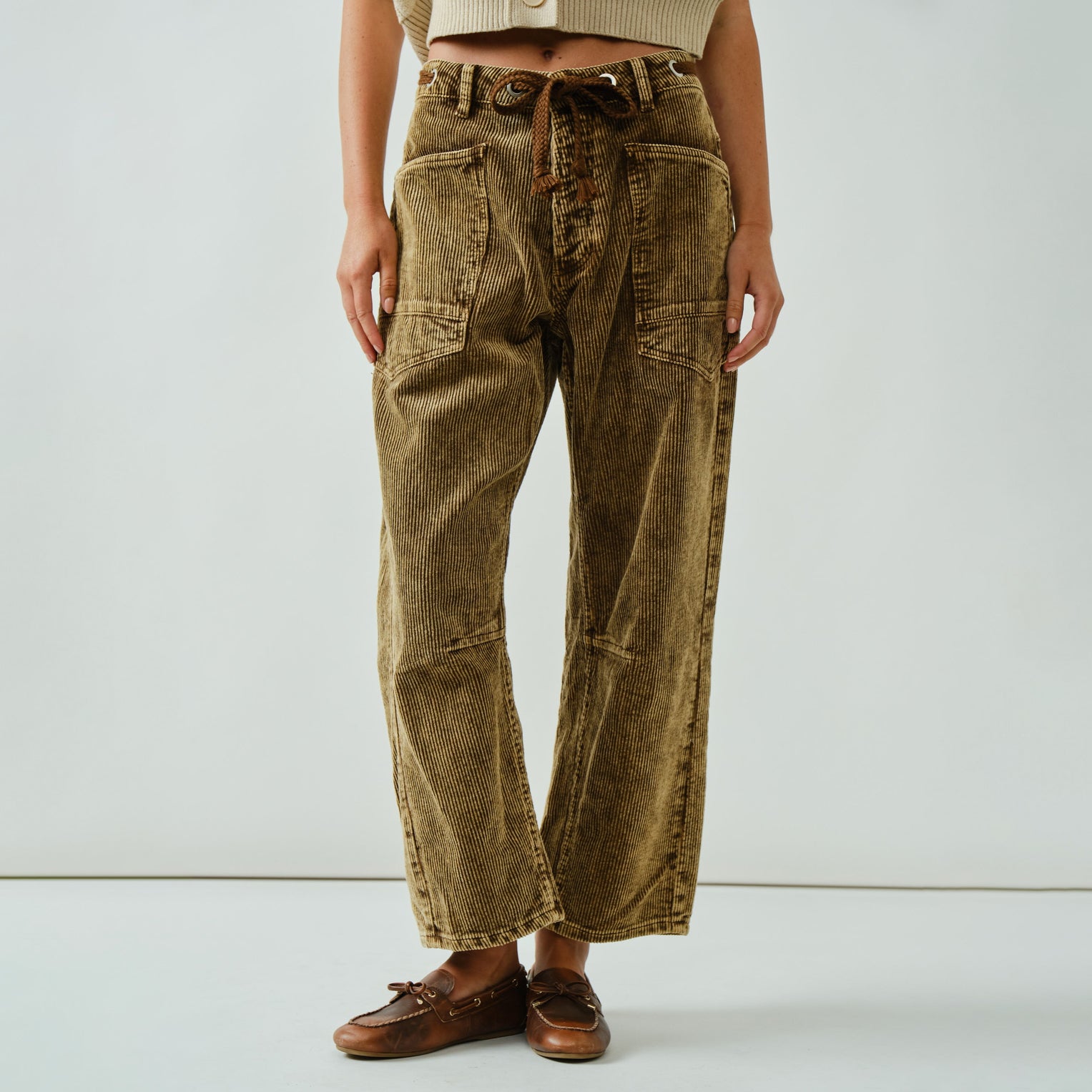 Charlie Barrel Corduroy Pants