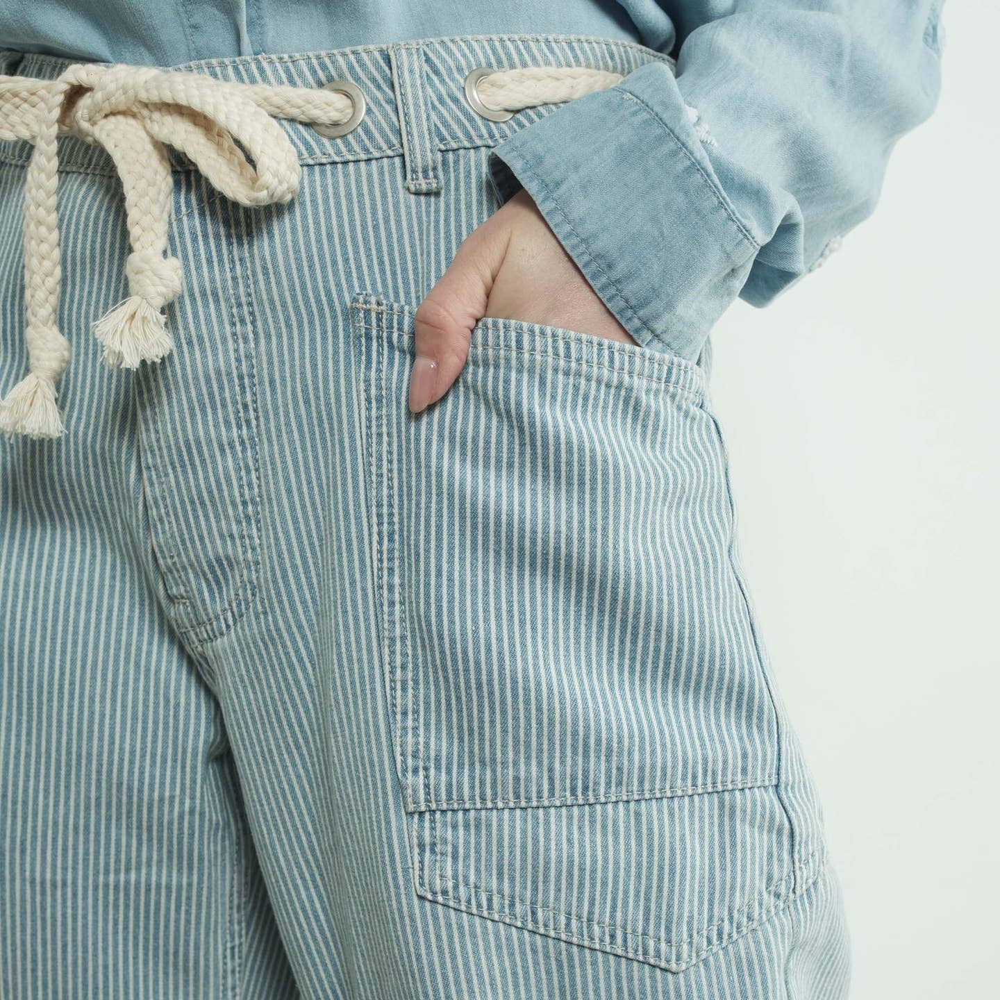 Charlie Barrel Jeans