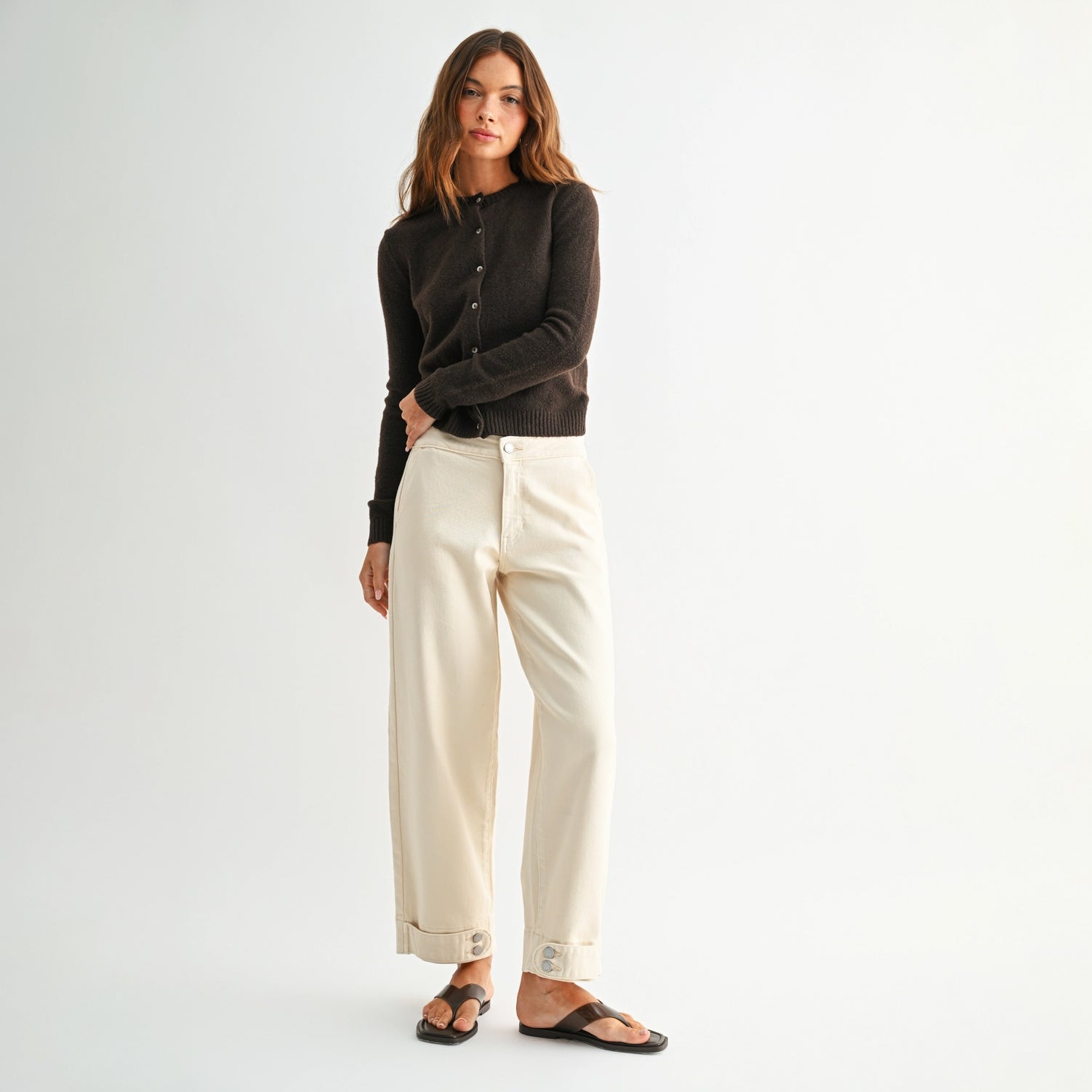 Button Hem Barrel Jeans
