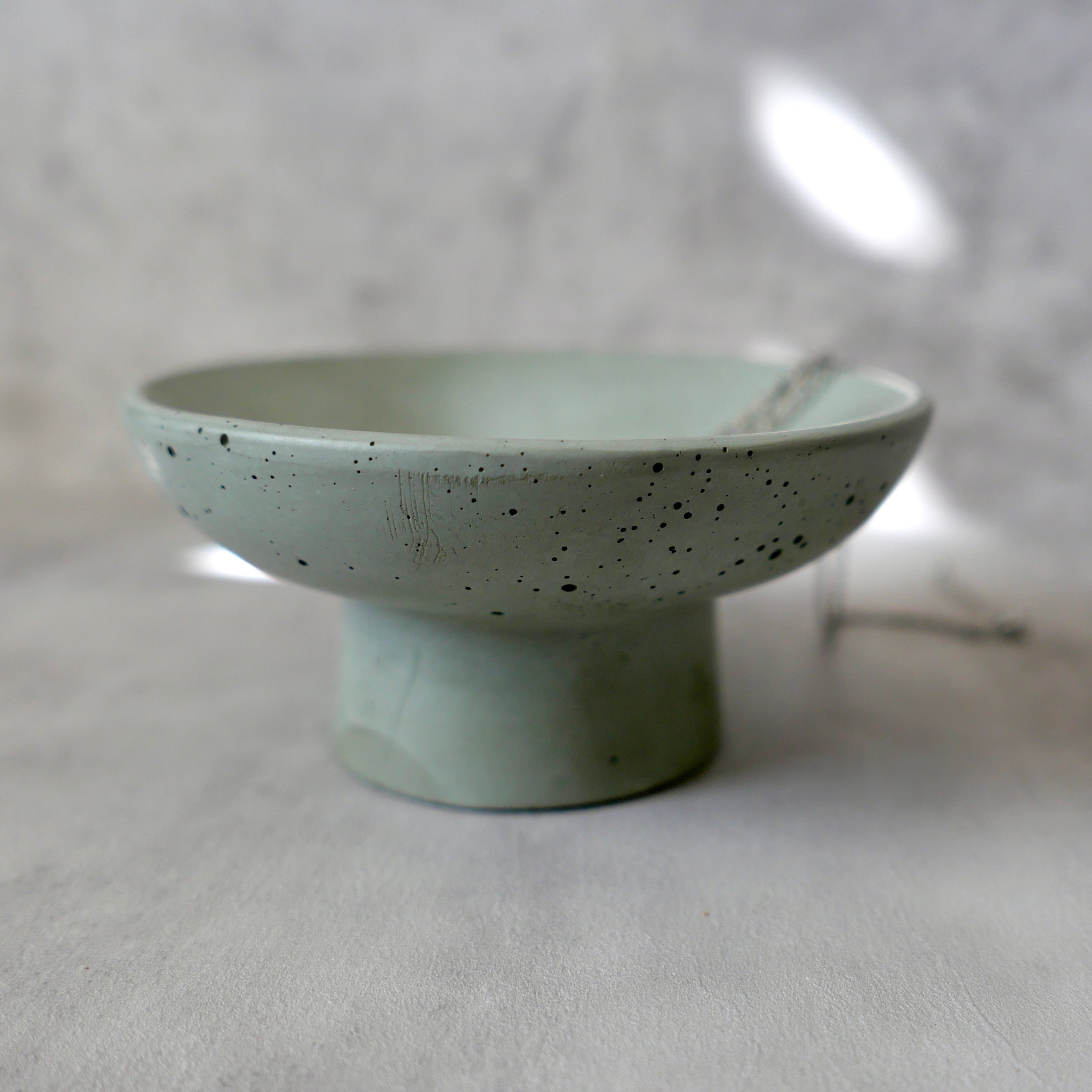 Napa Pedestal Tray